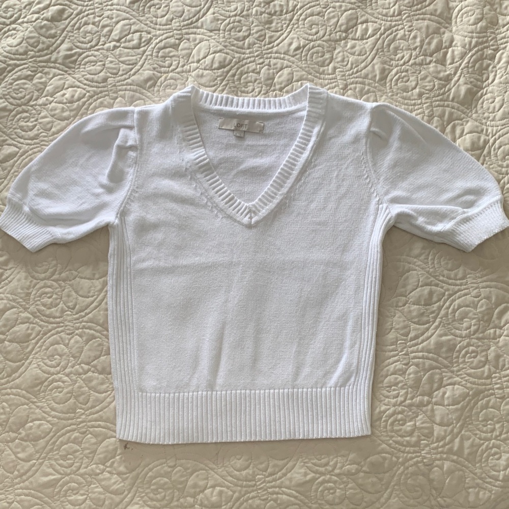 LOFT v neck puff sleeve sweater size XS NEW